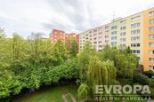 Byt na prodej 3+1 77m2, lodžií a i společnou zahradou, klidná zóna, perfektní dostupnost i lokalita, cena 9990000 CZK / objekt, nabízí 
