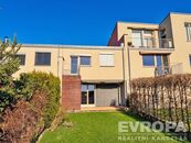 Prodej bytu 4+kk se zahradou v obci Husinec Řež, cena 11700000 CZK / objekt, nabízí EVROPA realitní kancelář