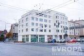 Pronájem nového nevybaveného moderního bytu 4+1, 67,7 m2 v centru Hradce Králové na Gočárově třídě, cena 21000 CZK / objekt / měsíc, nabízí EVROPA realitní kancelář
