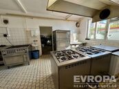 Pronájem prostor na výrobu jídel 90m2, 1.NP, Srázná Plzeň, cena 25000 CZK / objekt / měsíc, nabízí EVROPA realitní kancelář