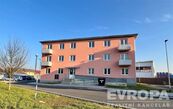 Nabízíme k pronájmu byt 2+kk v novostavbě ve Velké Bystřici, cena 12500 CZK / objekt / měsíc, nabízí 