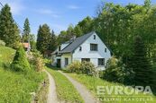 Prodej rodinného domu 5+1 o velikosti 140 m2 s celkovým pozemkem 1529 m2 v obci Víchovská Lhota, cena 4789000 CZK / objekt, nabízí EVROPA realitní kancelář