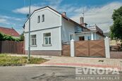 Pronájem modernizovaného rodinného domu v klidné lokalitě v Pardubicích v části Zelené Předměstí uli, cena 18000 CZK / objekt / měsíc, nabízí 