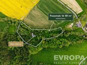 Prodej domu 4+1 v obci Domaslavice s pozemkem 16181 m2, cena cena v RK, nabízí EVROPA realitní kancelář