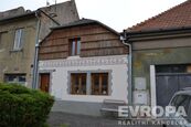 Dlouhodobý pronájem kompletně zrekonstruovaného domu 3+kk v Kouřimi, ulice Nové Město, okres Kolín, cena 19500 CZK / objekt / měsíc, nabízí 