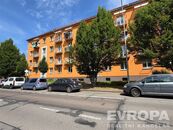 Pronájem menší garsonky v širším centru Pardubic v městské části Zelené Předměstí v ul. Svobody, cena 10000 CZK / objekt / měsíc, nabízí 