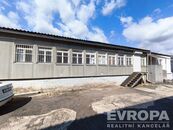 Pronájem prostorů pro sklad nebo lehkou výrobu 73m2 Praha Ďáblice., cena 24888 CZK / objekt / měsíc, nabízí 