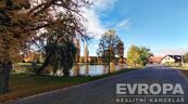 Prodej pozemku o velikosti 1300m2 pro výstavbu RD, cena 7200000 CZK / objekt, nabízí EVROPA realitní kancelář