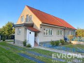 Prodej rodinného domu 5+1 před rekonstrukcí Doubravčice (okres Kolín), cena 5600000 CZK / objekt, nabízí 