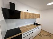 Prodej bytu 2+1, CP` 54 m2, s lodžií a sklepem, město Vsetín, sídliště Luh II, cena 3599000 CZK / objekt, nabízí 