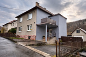 Prodej rodinného domu 5+1 v obci Dešná, CP 1 263 m`2, cena 7490000 CZK / objekt, nabízí Karla Vaculíková reality s.r.o.