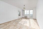 Pronájem rekonstruovaného, OV bytu 2+kk, s komorou a balkonem, na ulici Kubatova, Č. Budějovice 3