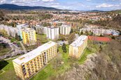 Pronájem prostorného, OV bytu, 1+1, 43 m2 obytné plochy, sídliště Plešivec, Český Krumlov., cena 15000 CZK / objekt / měsíc, nabízí 