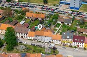 Prodej velice prostorného, patrového RD a větší zahradou, nám. J.V. Kamarýta, Velešín, cena 7650000 CZK / objekt, nabízí 