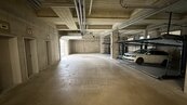 Prodej garážového stání (liftparker), 13 m2, Na Zlaté Stoce - České Budějovice, cena 590000 CZK / objekt, nabízí 