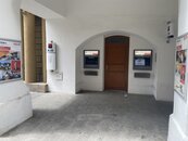 Prodej nebytových prostor 15 m2 v přízemí - Krajinská ul., centrum České Budějovice, cena 1260000 CZK / objekt, nabízí RK Stejskal & Šandera