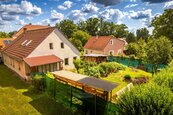 Prodej rodinného domu se zahradou (419 m2) k částečné rekonstrukci, Všemyslice-Neznašov, okr. České Budějovice, cena 4310000 CZK / objekt, nabízí RK Stejskal & Šandera