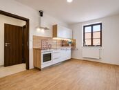 Pronájem, byt 1+kk, 23 m2, Jindřichův Hradec, náměstí Míru, cena 10428 CZK / objekt / měsíc, nabízí 