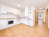 Pronájem, byt 2+1 s balkonem, 50 m2, Jindřichův Hradec, sídliště U Nádraží, cena 12000 CZK / objekt / měsíc, nabízí 