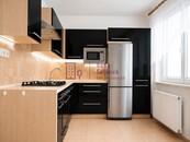 Prodej, byt 2+1 s balkonem, 65 m2, Jindřichův Hradec, sídliště Vajgar, cena 4080000 CZK / objekt, nabízí Reality Š&V s.r.o.