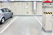 Pronájem prostorného garážového stání, ul. Leitnerova (15,9m2), cena 3500 CZK / objekt / měsíc, nabízí I.E.T. REALITY, s.r.o. Brno