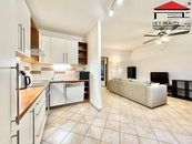 Prodej bytu 4+kk se zasklenou lodžií v blízkostí přírody (99,6 m2)