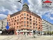 Pronájem obchodního prostoru na ul. Masarykova (212,2 m2), cena 250000 CZK / objekt / měsíc, nabízí 