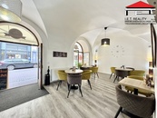 Přenechání zrekonstruované kavárny v pěší zóně, ul. Minoritská (cca 142 m2), cena 56530 CZK / objekt / měsíc, nabízí 