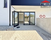 Pronájem komerčního prostoru 54,8 m2 s předzahrádkou - Brno-Bohunice, cena cena v RK, nabízí 