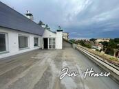 Prodej bytu 5+1 s 2 terasami, 135 m2, S.K. Neumanna, Praha 8 - Libeň, cena 16950000 CZK / objekt, nabízí 