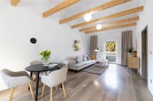Prodej krásného a moderního bungalovu 3+1, 82 m2, v atraktivní lokalitě Sezimova Ústí, cena 7490000 CZK / objekt, nabízí 