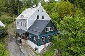Prostorné rodinné domy, 448 m2, s možností ubytování i vlastního bydlení v Krásné Lípě , cena 10000000 CZK / objekt, nabízí 