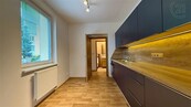 Pronájem moderního bytu s přímím vstupem na společnou zahradu, 1+kk, 38 m2, Říčany, cena 13500 CZK / objekt / měsíc, nabízí 