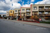 Prodej prostorné řadovky s garáží a zahradou - Soběslav III, cena 5740000 CZK / objekt, nabízí Century 21 Synergy
