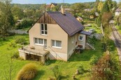 Prostorný dům 125 m2 na pozemku 1 338 m2 — oblíbené Úvaly, klidné místo s výborným spojením do Prahy, cena 13500000 CZK / objekt, nabízí 