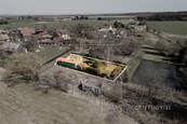 Stavební pozemek 602 m2 v klidné lokalitě obce Pivnisko, cena 1799900 CZK / objekt, nabízí 