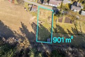Prodej rovinatého stavebního pozemku, 901 m2, číslo parcelní 821, v obci Dolní Rokytá, okres Mladá Boleslav, cena 2500000 CZK / objekt, nabízí Century 21 Synergy