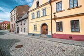 Pronájem atypického bytu 76m2, 3+kk, Hradská ul., Domažlice, cena 18000 CZK / objekt / měsíc, nabízí Century 21 Synergy