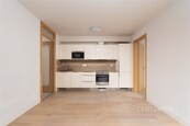 Pronájem bytu 2+kk 66m2 s parkovacím stáním na vlastním pozemku, Praha - Chodov, cena 20000 CZK / objekt / měsíc, nabízí Century 21 Synergy
