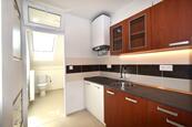 Pronájem 1+1, 27m2, Praha 10 - Strašnice, ul. Průběžná, cena 14500 CZK / objekt / měsíc, nabízí Tomáš Křemen