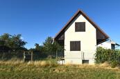 Zděná chata 19m2 na vlastním pozemku 213m2, Praha - Benice , cena 2200000 CZK / objekt, nabízí 