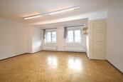 Pronájem prostor 36m2, Praha 10 - Strašnice, ul. Průběžná, cena 13900 CZK / objekt / měsíc, nabízí Tomáš Křemen