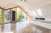 Pronájem rodinného domu 190 m, Praha 10 - Pitkovice, cena 45000 CZK / objekt / měsíc, nabízí Reality Zavadil a partneři s.r.o.