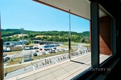 Koncelář 31 m2 v administrativní budově Promens Zlín, 300Kč/m2, cena 300 CZK / m2 / měsíc, nabízí Century 21 Humanity