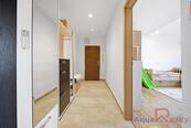 Prodej bytu 3+kk, Vančurova, Ostrov, cena 3850000 CZK / objekt, nabízí AQUA realty s.r.o.
