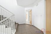 Prodej bytu 3+kk, 84,3m2, Okružní 717, Karlovy Vary, Stará Role, cena cena v RK, nabízí AQUA realty s.r.o.