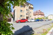 Pronájem bytu 2+1, 63 m2, 5. května 393/13, Karlovy Vary, cena 15000 CZK / objekt / měsíc, nabízí AQUA realty s.r.o.