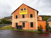 Prodej restaurace s ubytováním v Boči u Karlových Varů 700 m² u řeky Ohře, cena cena v RK, nabízí 