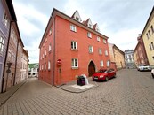 Pronájem bytu 2+1 v Chebu, 56 m2, cena 13000 CZK / objekt / měsíc, nabízí 