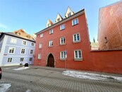 Pronájem bytu 2+1 v Chebu, 56 m2, cena 13000 CZK / objekt / měsíc, nabízí ERA Estate Agency